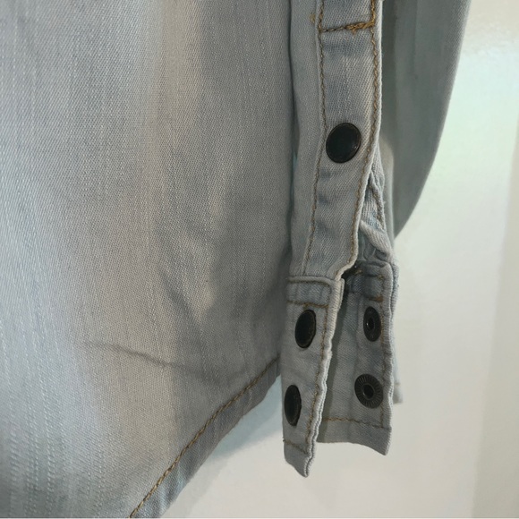 Blank NYC chambray light wash denim button down shirt SIZE: SMALL - Picture 6 of 9